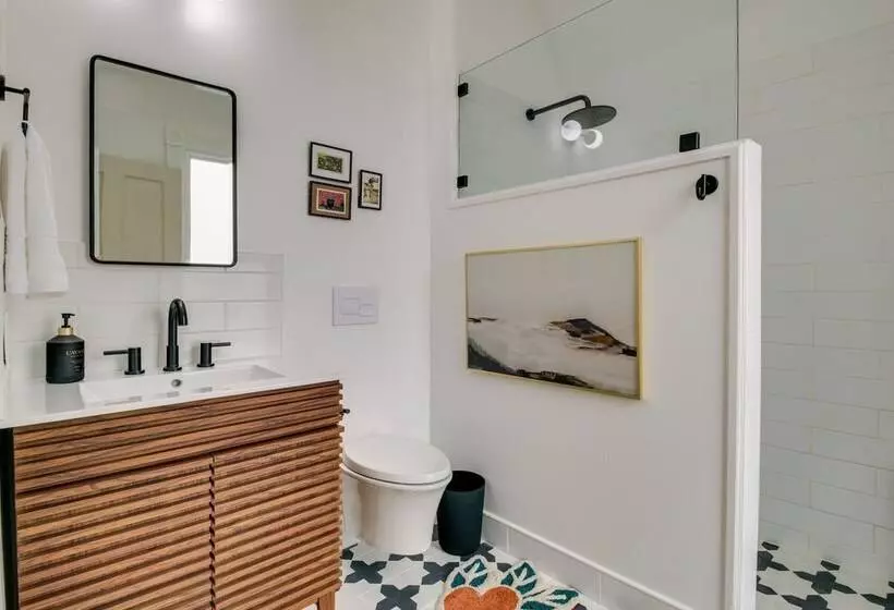 Indiana Vacation Rental: Walk To Madison Main St!