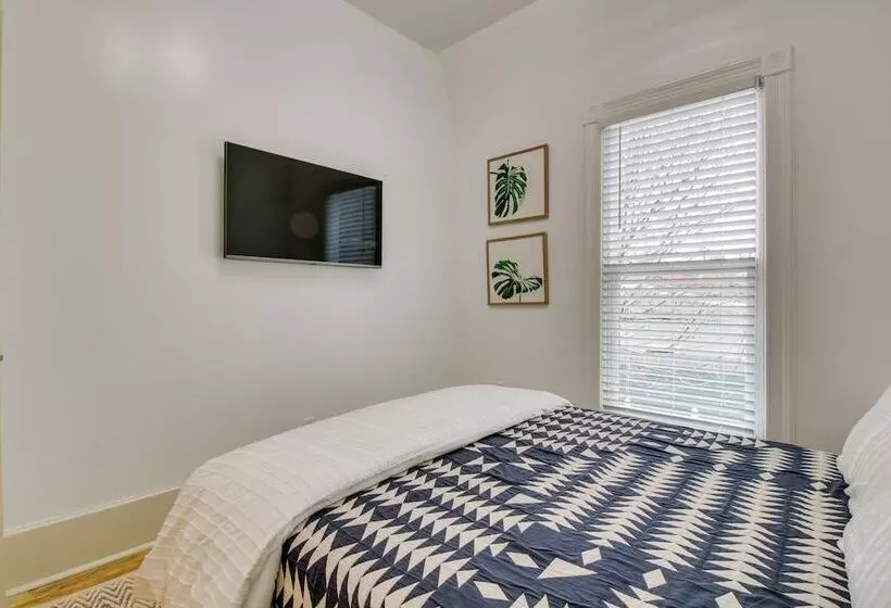 Indiana Vacation Rental: Walk To Madison Main St!