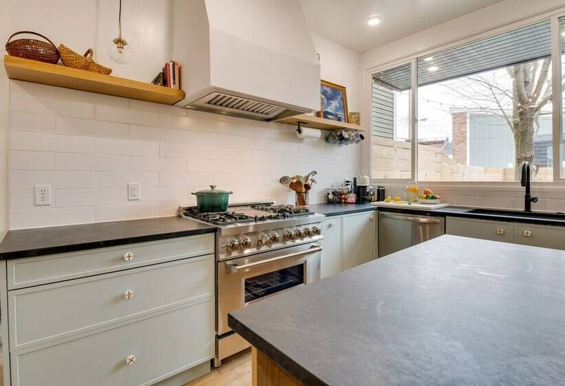 Indiana Vacation Rental: Walk To Madison Main St!