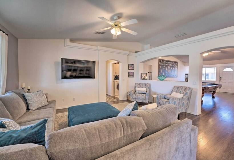 Central Lake Havasu City House: Grill & Ev Charger