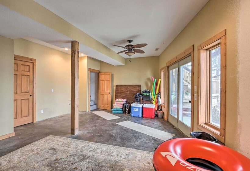 Private Dock: Waterfront Gem On Lake Of The Ozarks