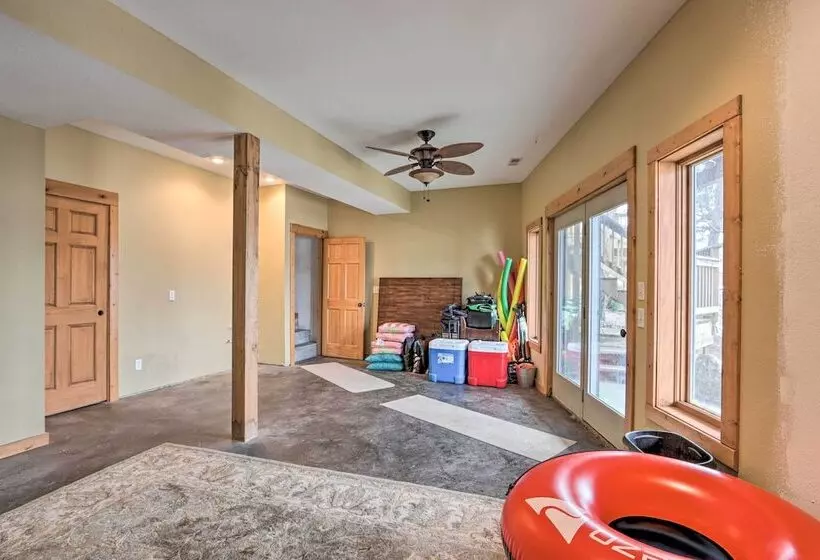 Private Dock: Waterfront Gem On Lake Of The Ozarks