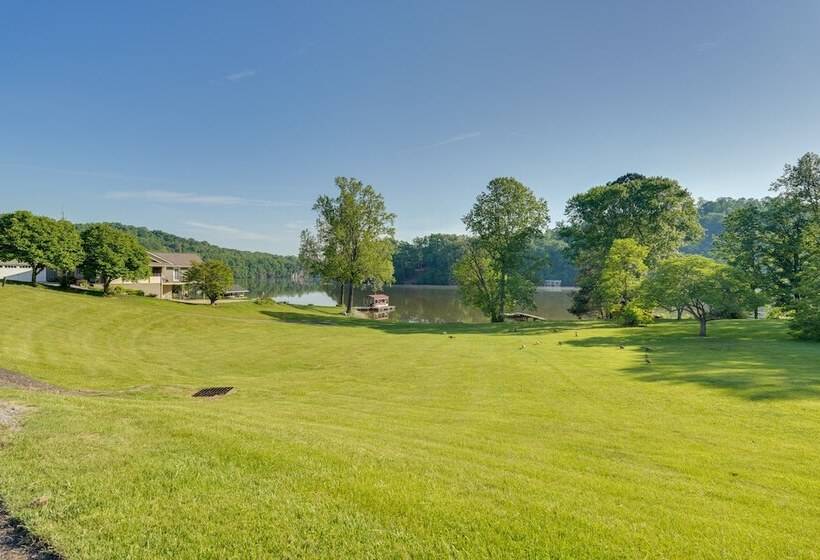 Lakefront Kingsport Home W/ Private Hot Tub!