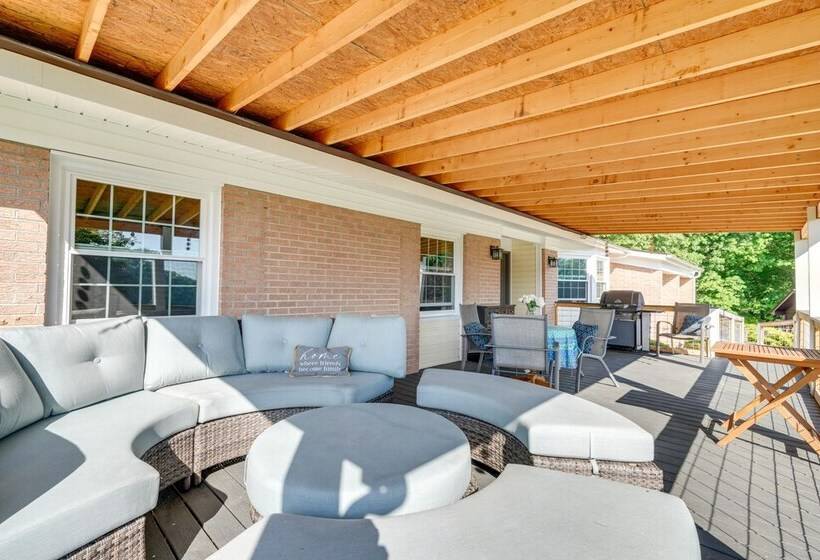 Lakefront Kingsport Home W/ Private Hot Tub!