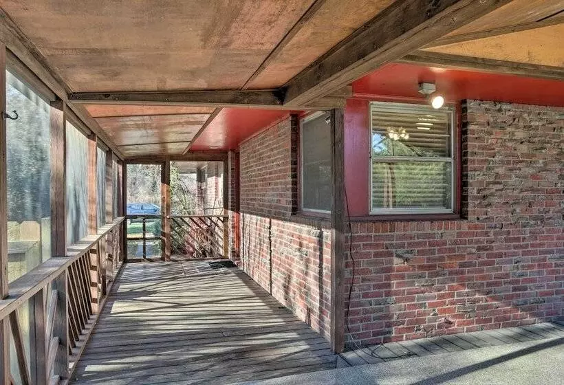 Luxe Lewes Family Beach House W/ Pool & Game Room