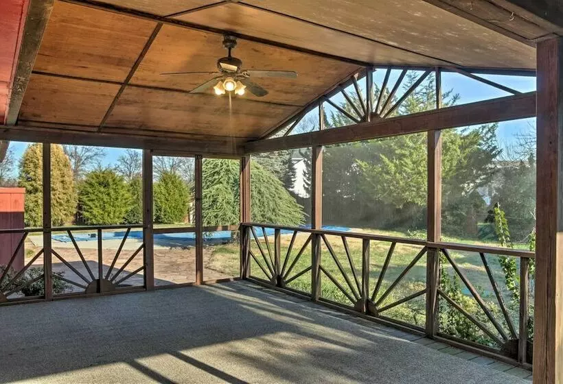 Luxe Lewes Family Beach House W/ Pool & Game Room