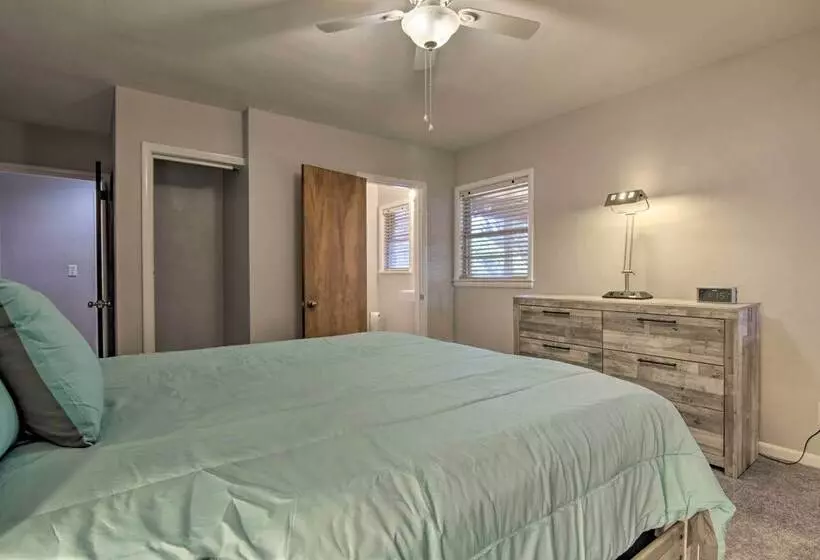 Luxe Lewes Family Beach House W/ Pool & Game Room