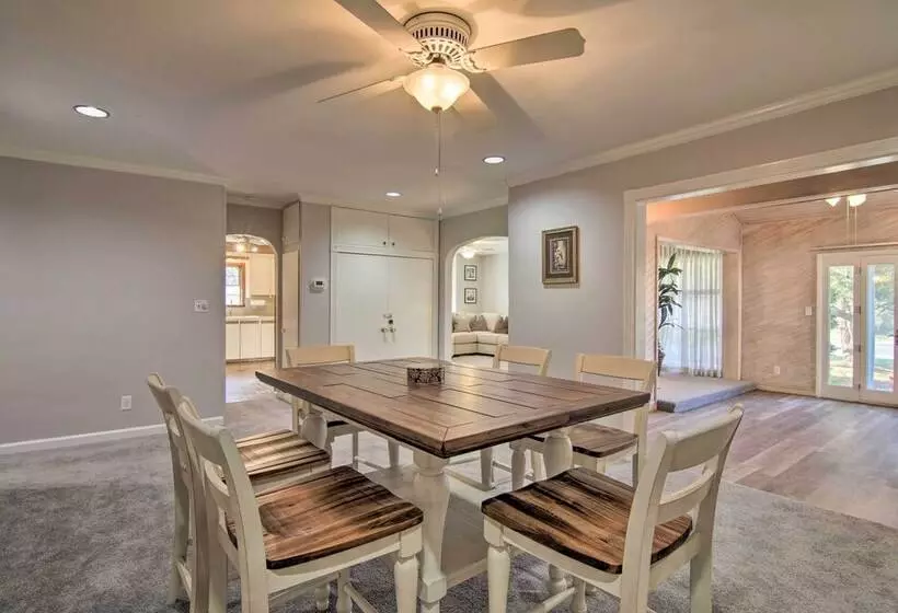 Luxe Lewes Family Beach House W/ Pool & Game Room