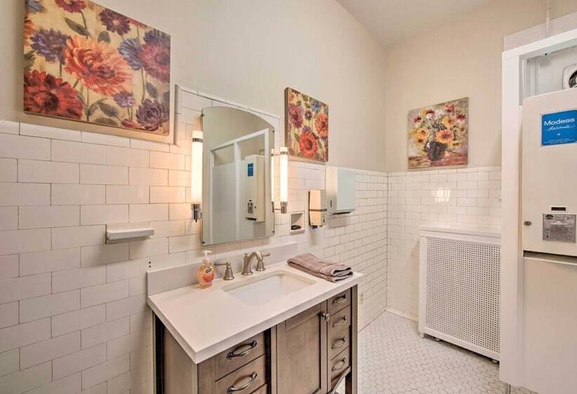 Luxurious Annville Home ~ 8 Mi To Hersheypark