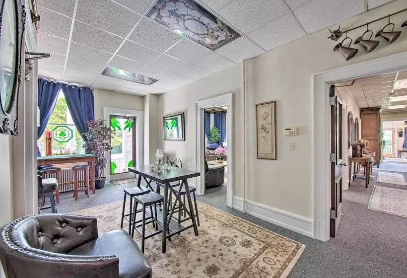 Luxurious Annville Home ~ 8 Mi To Hersheypark