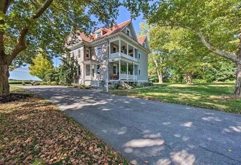 Luxurious Annville Home ~ 8 Mi To Hersheypark