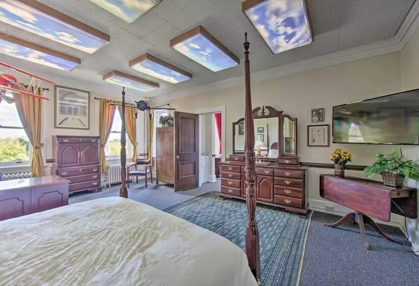 Luxurious Annville Home ~ 8 Mi To Hersheypark