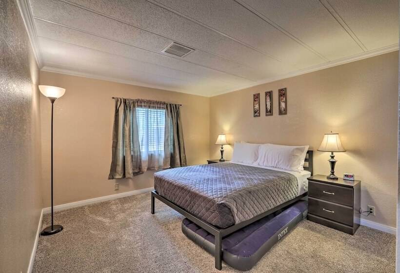 Page Home W/ Patio & Bbq, 3mi To Lake Powell!