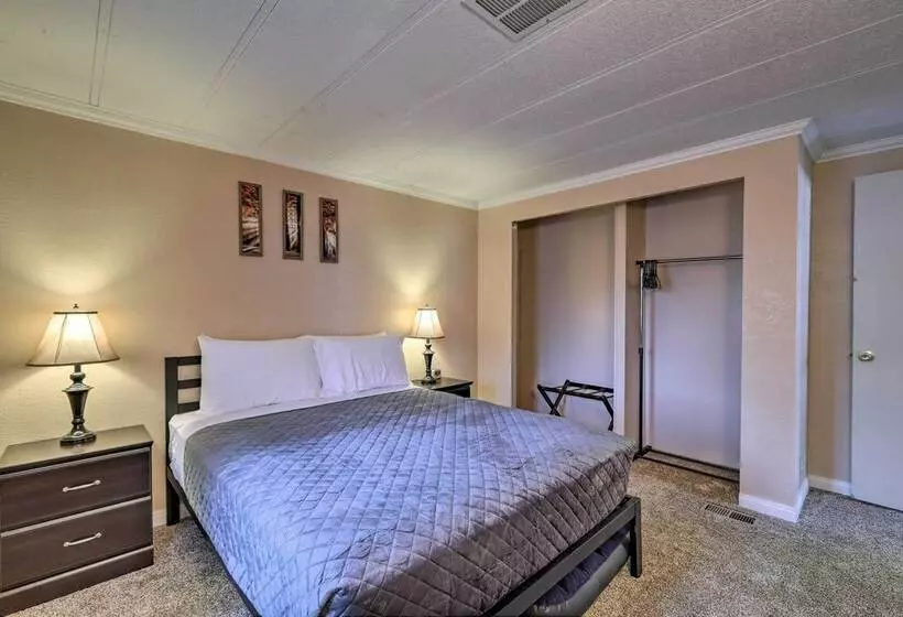 Page Home W/ Patio & Bbq, 3mi To Lake Powell!