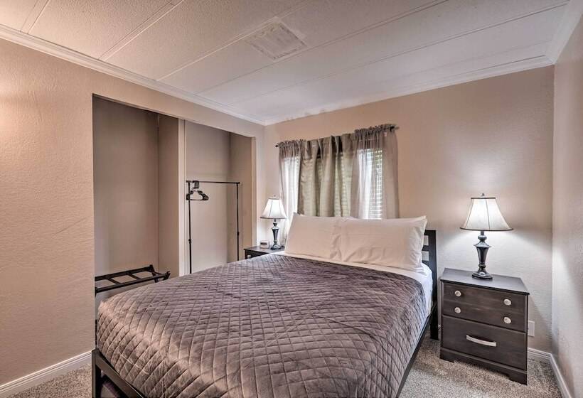 Page Home W/ Patio & Bbq, 3mi To Lake Powell!