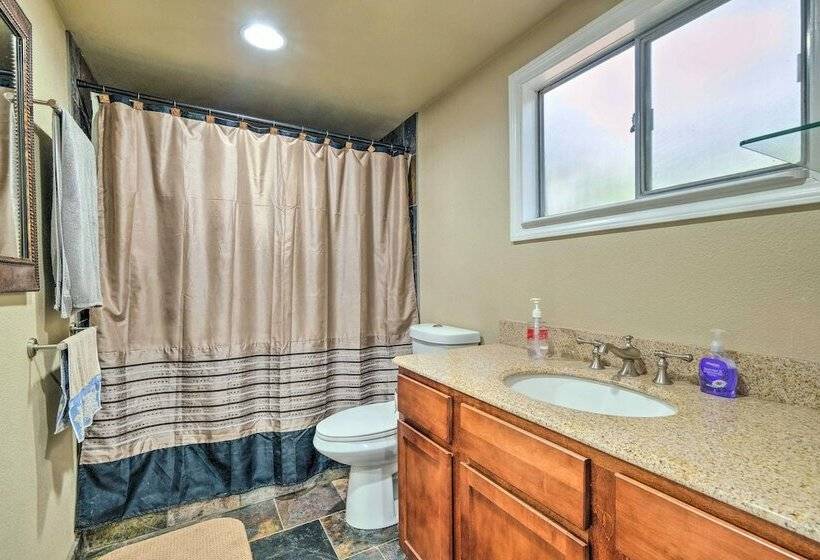 Peaceful  Little Doll House  Cabin W/ Grill!