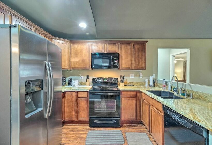 Peaceful  Little Doll House  Cabin W/ Grill!