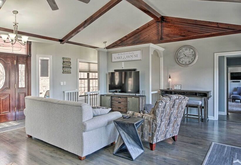 Branson Area Home W/ Decks & Grill < 1 Mi To Lake!