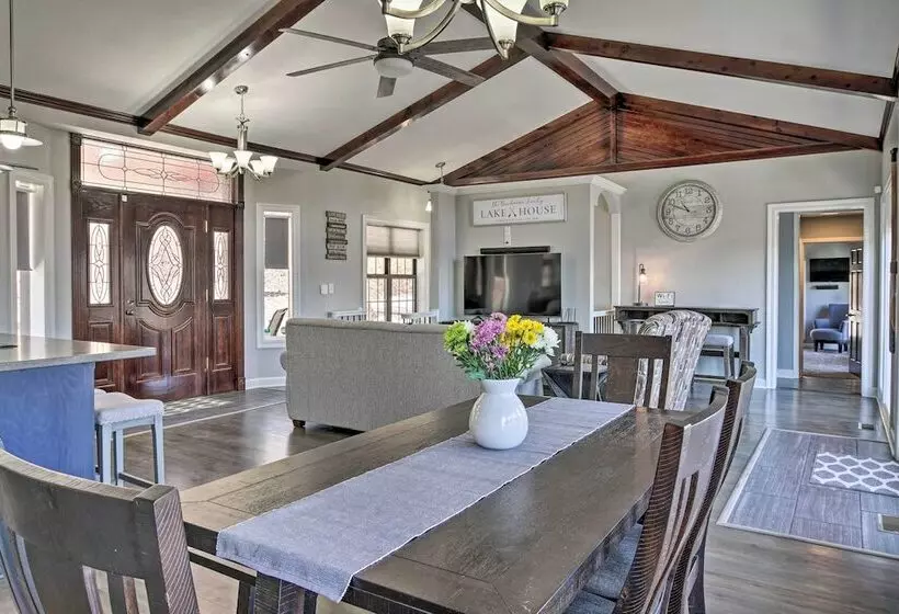 Branson Area Home W/ Decks & Grill < 1 Mi To Lake!