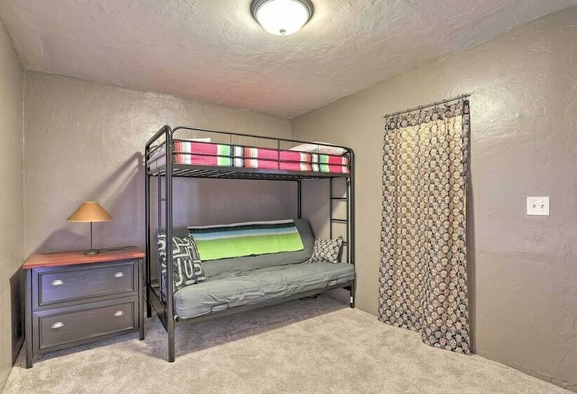 Petfriendly Tucson Oasis With Pool & Game Room!