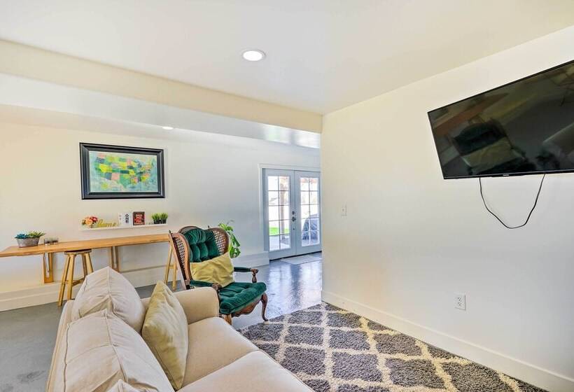 Picturesque Lake Point Home W/ Shared Yard!