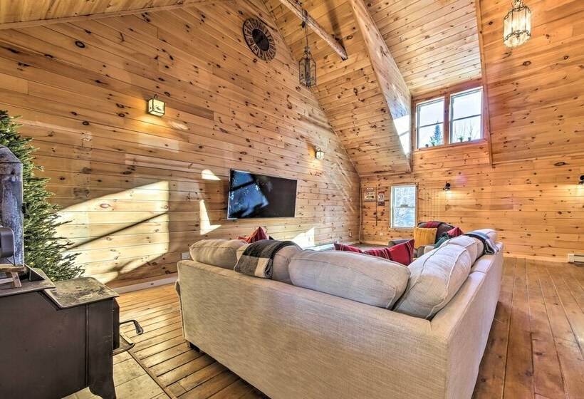 Rangeley Retreat Cabin Style Home: Lake Access