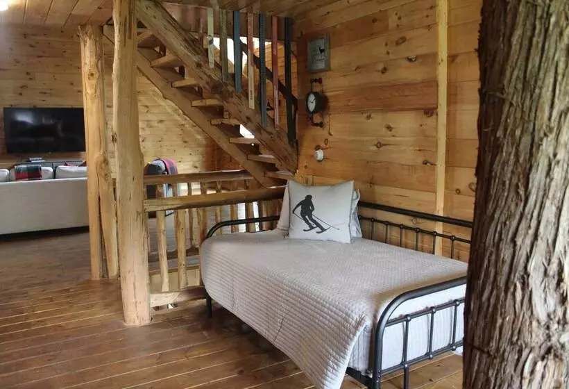 Rangeley Retreat Cabin Style Home: Lake Access