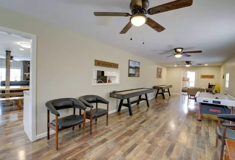 Dandridge Vacation Rental W/ Fishing Pier & Grill!