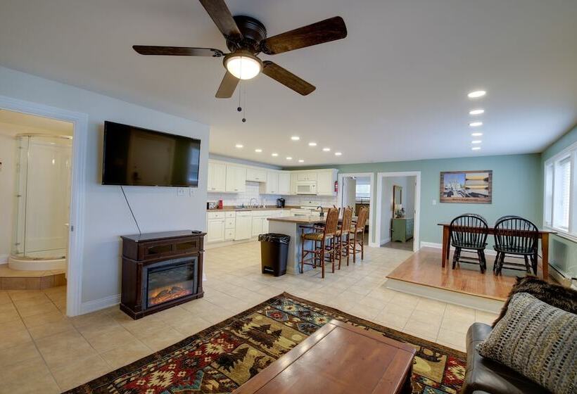 Dandridge Vacation Rental W/ Fishing Pier & Grill!