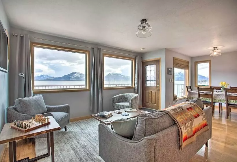 Remote Island Escape W/ Breathtaking Views