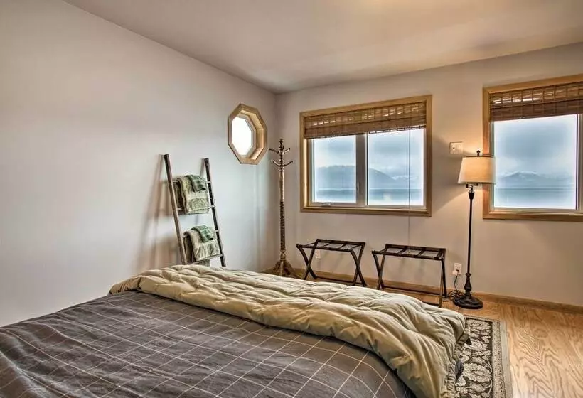 Remote Island Escape W/ Breathtaking Views