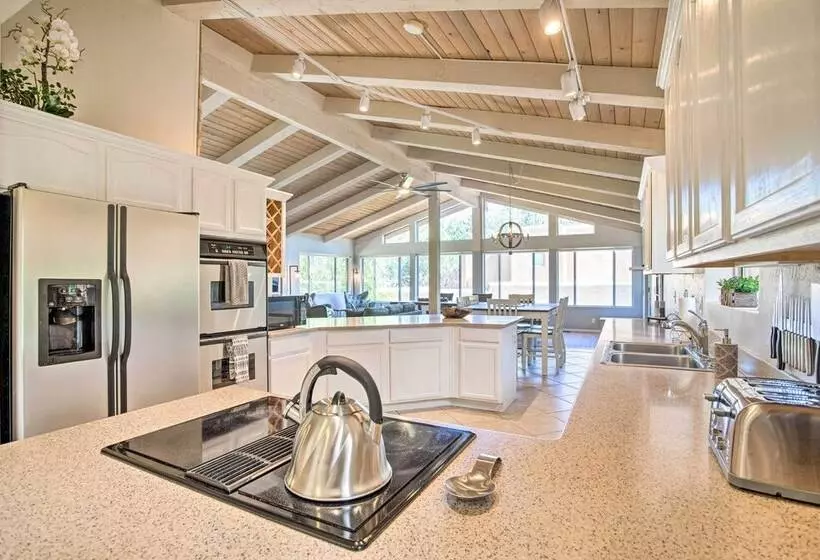 Sedona Hideaway W/ Swim Spa & Private Tavern!