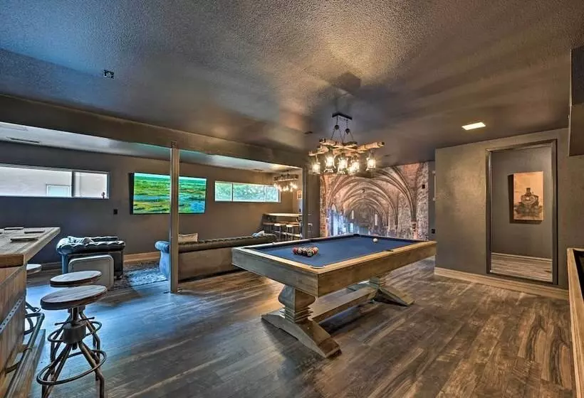 Sedona Hideaway W/ Swim Spa & Private Tavern!