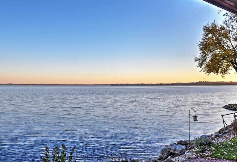 Spacious Edgerton Home W/ Private Beach & Views!