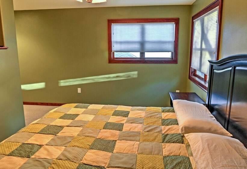 Spacious Edgerton Home W/ Private Beach & Views!