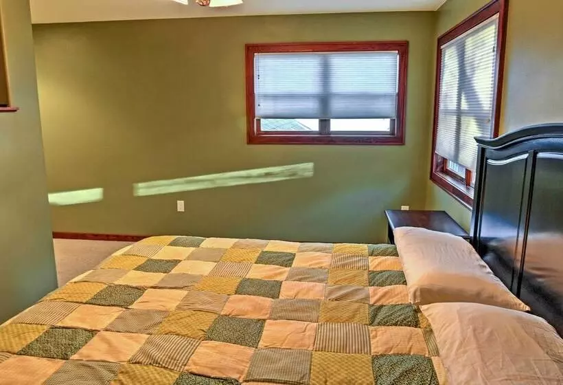 Spacious Edgerton Home W/ Private Beach & Views!