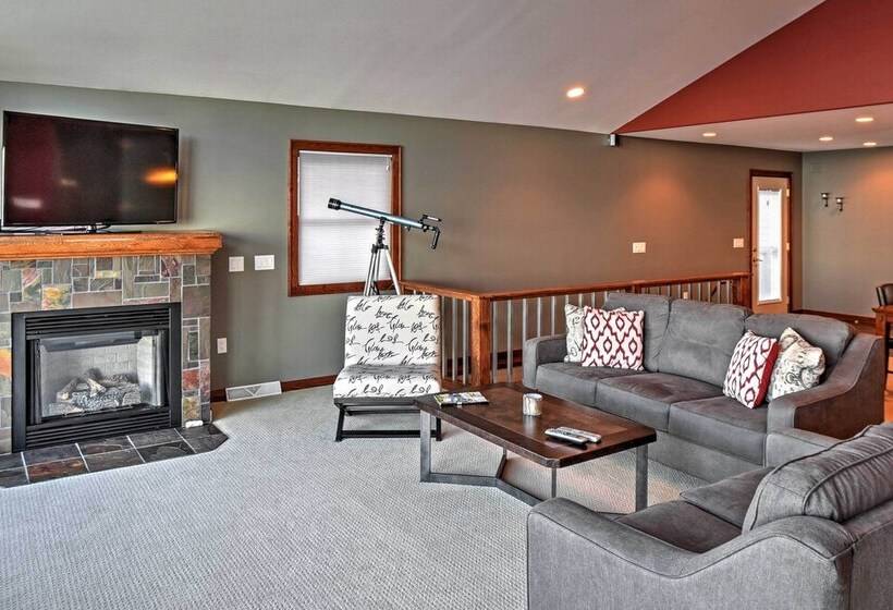 Spacious Edgerton Home W/ Private Beach & Views!