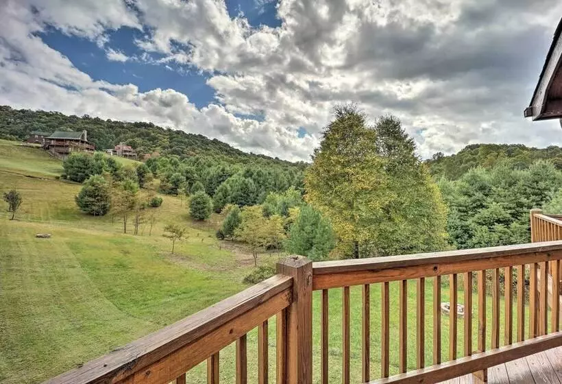 1/2 Mi To River: Spacious Blue Ridge Gem W/ Views!