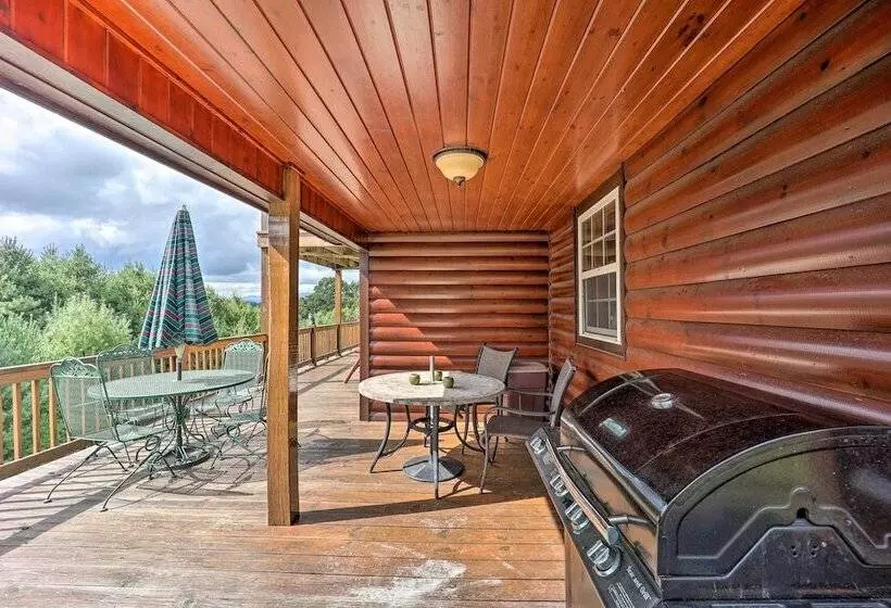 1/2 Mi To River: Spacious Blue Ridge Gem W/ Views!