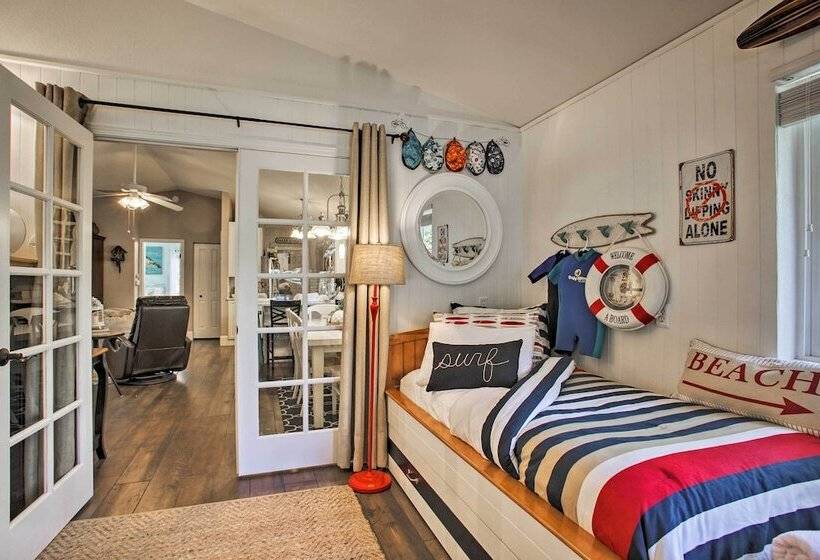 The Lake House In Rathdrum W/beach & Fire Pit