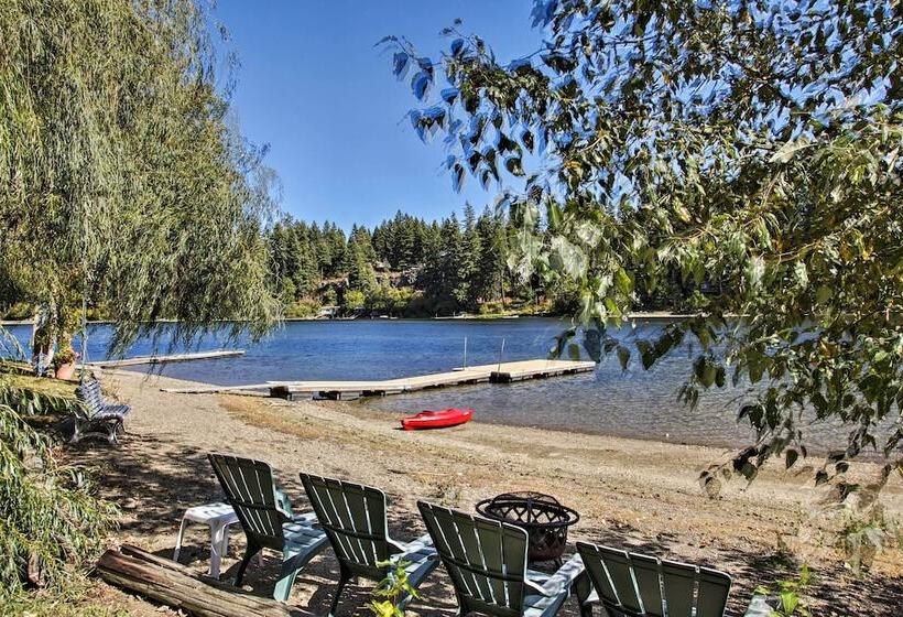 The Lake House In Rathdrum W/beach & Fire Pit