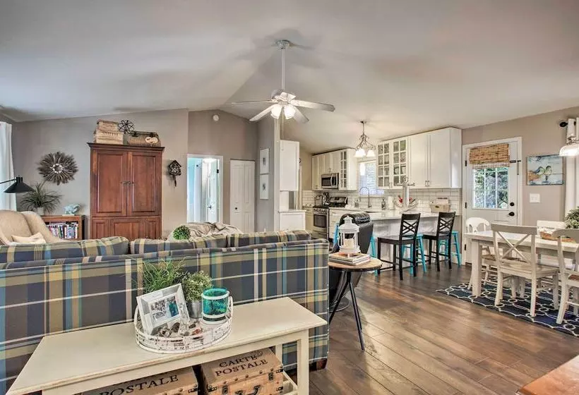 The Lake House In Rathdrum W/beach & Fire Pit