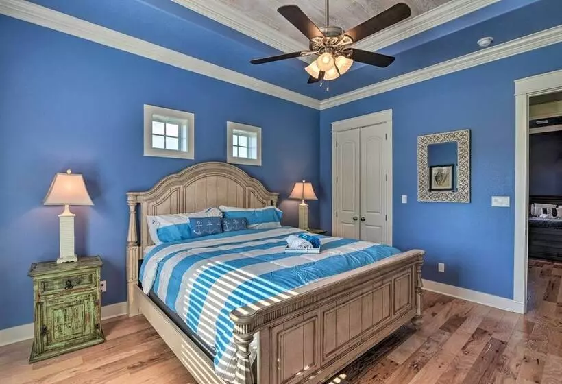 Deck + Fire Pit: Updated Crystal Beach Retreat!