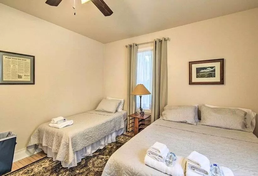 Walkable Lake Elkhart Apt: Dine, Shop, Swim!