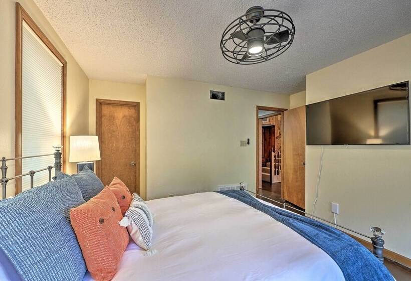 Waterfront Sanctuary W/ Boat Dock & Fire Pit!