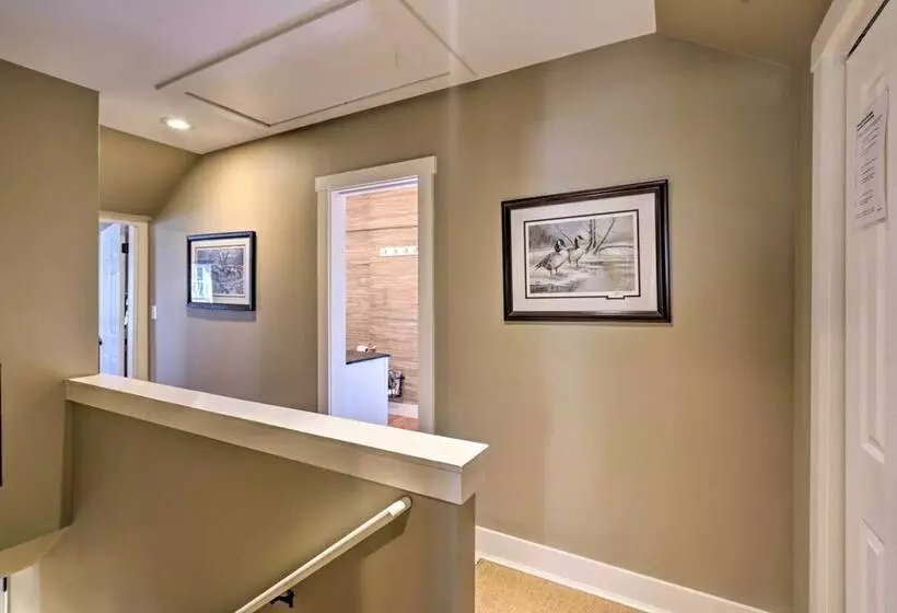 3 Acre Lodge W/ Snowmobile & Four Wheeling Trails