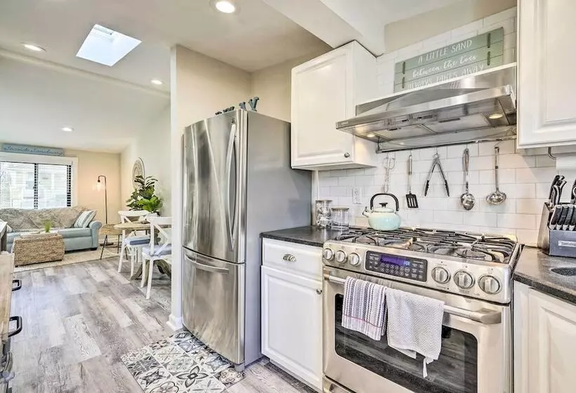 Belmar Cottage W/ Deck & Fire Pit!