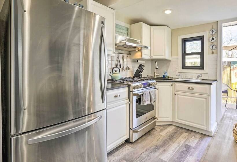 Belmar Cottage W/ Deck & Fire Pit!