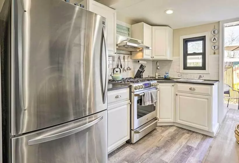 Belmar Cottage W/ Deck & Fire Pit!