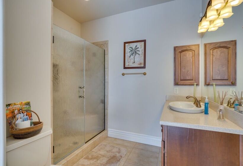 Spacious Cave Creek Home W/ Hot Tub, Yard & Views!